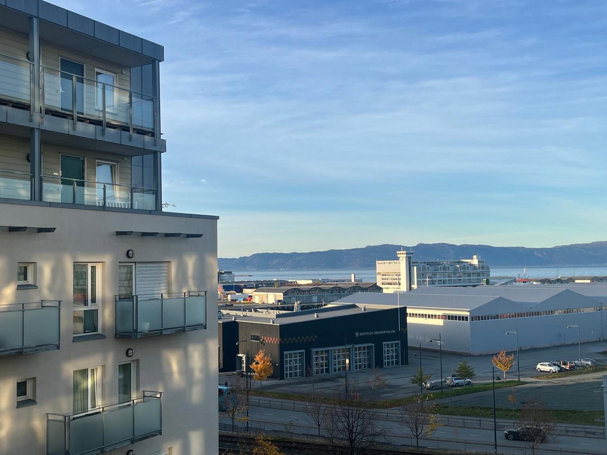Modern And Central Apartment - Solsiden Trondheim - Up To 6 People Extérieur photo
